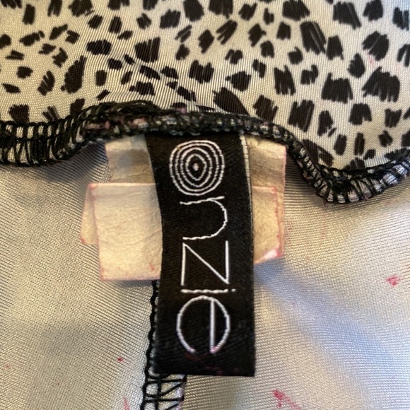 Onzie Midnight Blue High Rise Camouflage Hot Yoga Leggings Size S/M EUC - Picture 11 of 16